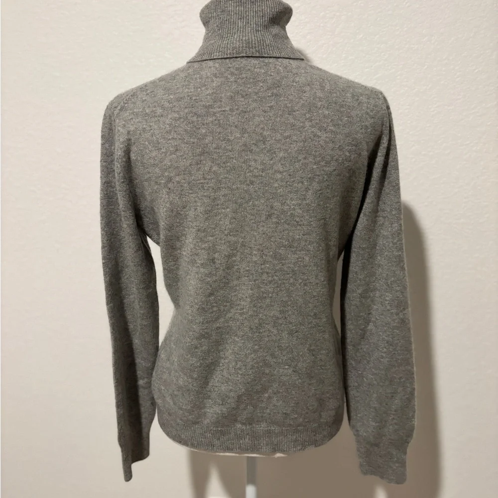 Henri Bendel 100% Cashmere Classic Gray Turtleneck Sweater sz Large